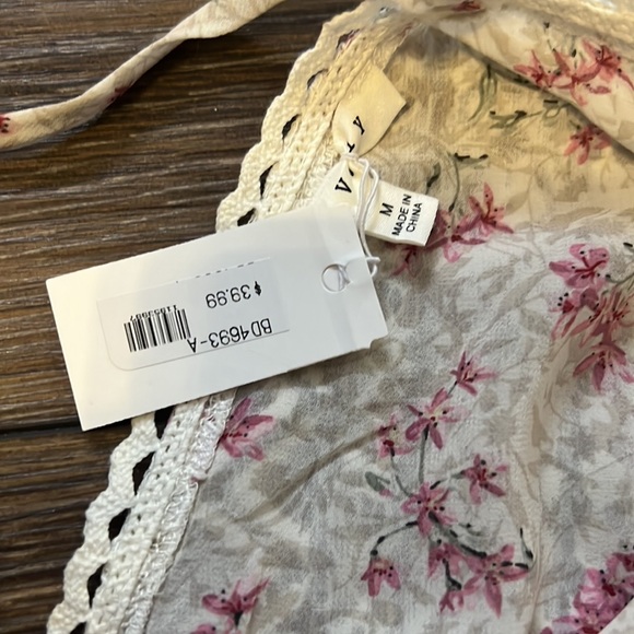 Nwt Sassafras Dress - Picture 5 of 6